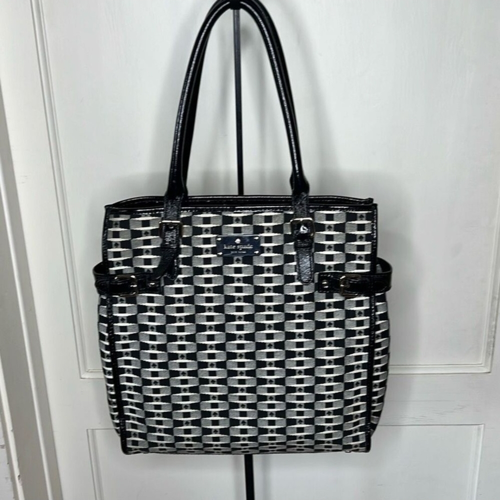 Kate Spade HTF LG ♠️ Tote Bag W/ Red Story Book Lining! RARE FIND FEW MADE GUC - Picture 3 of 6